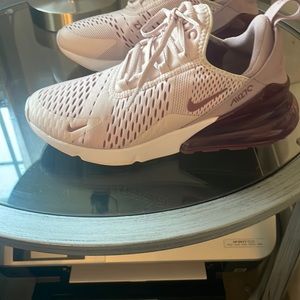 Nike air max 270. Size 8